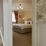 College Hill House