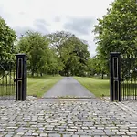 Gasthuis College Hill House Slane