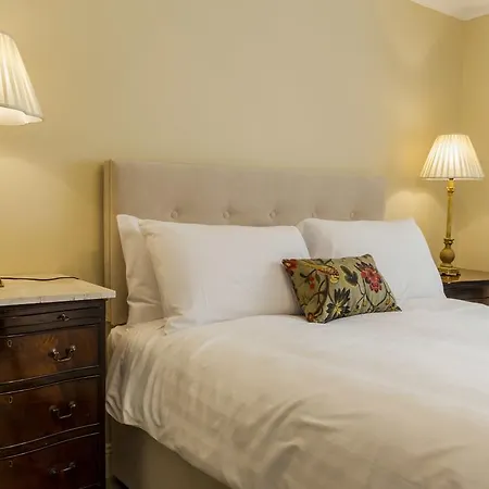 Bed & Breakfast College Hill House Slane