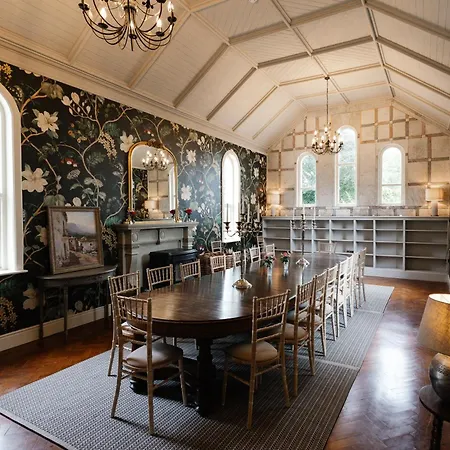 Pensión College Hill House 4*