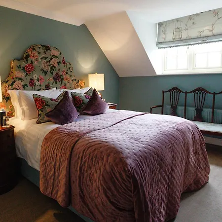 Pensión College Hill House 4*
