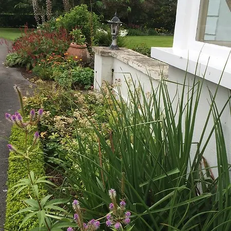 College Hill House Bed & Breakfast