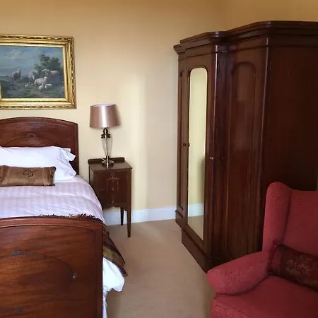 College Hill House 5* סליין