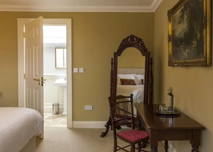 College Hill House Bed & Breakfast